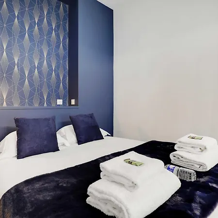 Modern 1br- 4p Le Marais Quarter Apartman Párizs