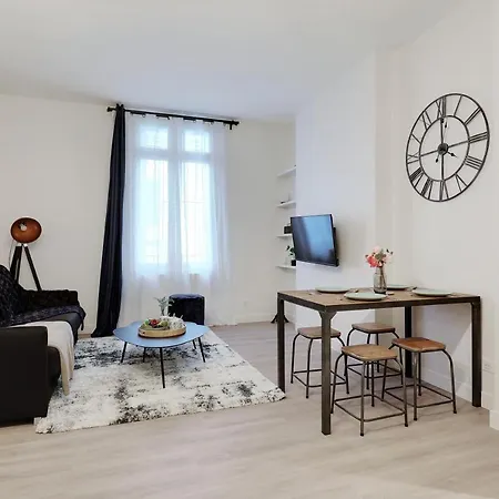 Modern 1br- 4p Le Marais Quarter *