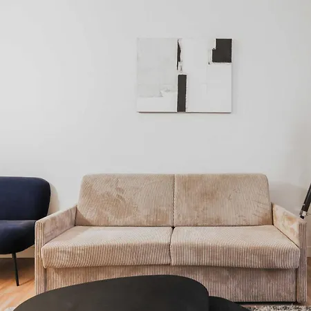 Modern 1br- 4p Le Marais Quarter Apartment *